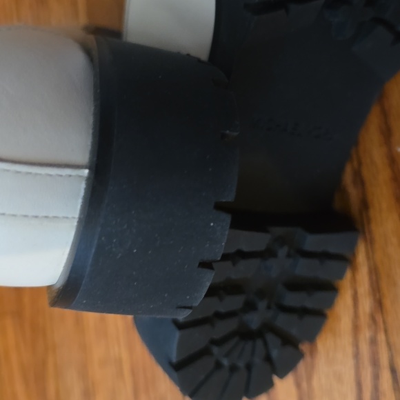 Michael Kors Holland Loafer Light Cream 8 M - Picture 4 of 6